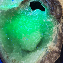 Load image into Gallery viewer, Dugway Geode - Soft Deep Blue Chamber