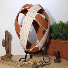 Load image into Gallery viewer, Señor Saul Silbeira - Open Concept Gallery Piece - Mexican Mata Ortiz Pottery