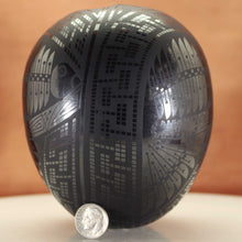 Load image into Gallery viewer, Mata Ortiz Pottery - Señor Eli Ortiz - 3 Black Veiled Fishes