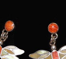 Load image into Gallery viewer, Gold Peruvian Dragonfly Earrings - Vermilion Spiny OysterGold Shell - Urin Huanca