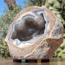 Load image into Gallery viewer, Ice Blue Dugway Geode Wide Chamber