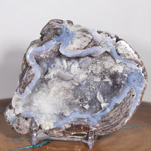 Load image into Gallery viewer, Blue & Brown Dugway Geode Prominent Crystals