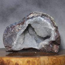 Load image into Gallery viewer, Rich Blue Dugway Geode - Bowl Chamber