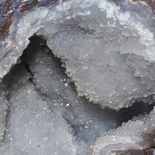 Load image into Gallery viewer, Rich Blue Dugway Geode - Bowl Chamber