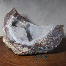 Load image into Gallery viewer, Rich Blue Dugway Geode - Bowl Chamber