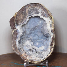 Load image into Gallery viewer, Blue Deep Long Chambered Dugway Geode - Green Fluorescense