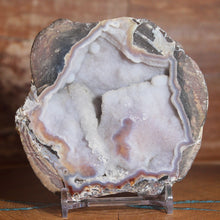 Load image into Gallery viewer, Lavender Dugway Geode Half Green Fluorescence