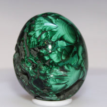 Load image into Gallery viewer, Malachite Crystal Egg - Rich Fissures