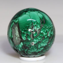 Load image into Gallery viewer, Malachite Crystal Egg - Rich Fissures