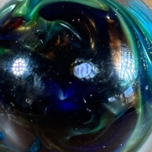 Load image into Gallery viewer, Artist Kevin O'Grady: Brilliant Silver Glass Borosilicate 1.37" Sphere Marble