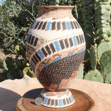 Load image into Gallery viewer, Ms. Berenice Cota - New Generation Artist - Mata Ortiz Pottery w/ Matching Stand