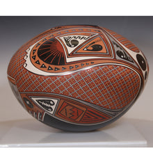 Load image into Gallery viewer, Señor Fabian Surreal Designs Mata Pottery
