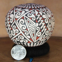 Load image into Gallery viewer, Señor Gerardo Mora Teña - Diminuitive Folk Art - Mata Ortiz Mexican