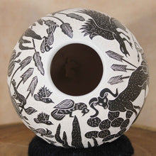 Load image into Gallery viewer, Señor Hilario Quezada Jr. - Chihuahua Nature Scene - Mata Ortiz Mexican