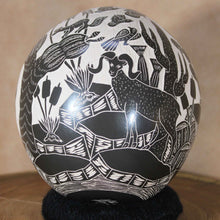 Load image into Gallery viewer, Señor Hilario Quezada Jr. - Chihuahua Nature Scene - Mata Ortiz Mexican