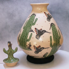 Load image into Gallery viewer, Mata Ortiz Pottery Matching Cactus Lid