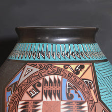 Load image into Gallery viewer, opening of mata ortiz pottery
