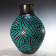 Load image into Gallery viewer, Mata Ortiz Pottery Intense Geometric Patterns