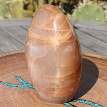 Load image into Gallery viewer, Moonstone Adularescent Effect Crystal Mineral