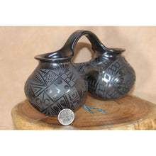 Load image into Gallery viewer, Oscar Quezada Jr. -Coupled Pair - Mata Ortiz Pottery