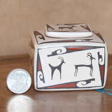 Load image into Gallery viewer, Ms. Rosy Mora - Primitive Animal Effects - Mata Ortiz Pottery