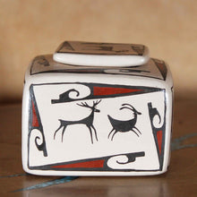 Load image into Gallery viewer, Ms. Rosy Mora - Primitive Animal Effects - Mata Ortiz Pottery