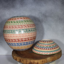 Load image into Gallery viewer, Ms. Sofia de Teña - Geometric Pottery with Matching Base - Mata Ortiz