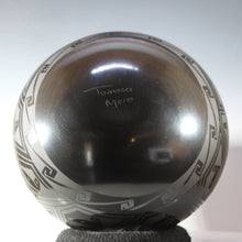 Load image into Gallery viewer, Mirror Black Pottery Mata Ortiz Tradition