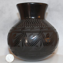 Load image into Gallery viewer, Matte & Mirror Black Mata Ortiz Pottery