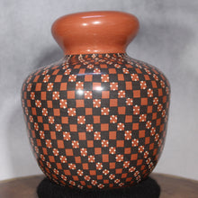 Load image into Gallery viewer, Mata Ortiz Pottery - Checkerboard Pattern - Señor Yoly Ledezma