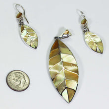 Load image into Gallery viewer, Set of Peruvian Earrings & Pendant - Nacre Sacred Cocoa Leaf - Urin Huanca
