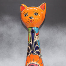 Load image into Gallery viewer, Close-up of Cat Face Talavera Pottery
