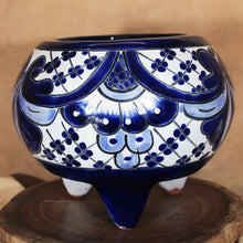 Load image into Gallery viewer, Talavera Garden Pottery flow blue & white