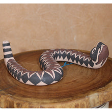 Load image into Gallery viewer, Rattlesnake Clay Sculpture - Mata Ortiz Cultural Folk Art - Señor Tomas Quintana