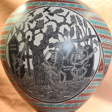 Load image into Gallery viewer, Hilario Quezada Jr. - Dia de las Muertos - Native American Pottery