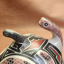 Load image into Gallery viewer, Señor Jorge Guillén - Pit Viper Pottery - Mata Ortiz Mexican Pottery