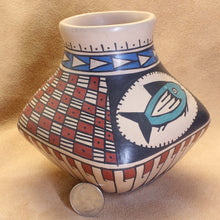 Load image into Gallery viewer, Señor Oscar Ortiz - Primitive Fishes - Mexican Pottery