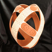 Load image into Gallery viewer, Señor Saul Silbeira - Open Concept Gallery Piece - Mexican Mata Ortiz Pottery