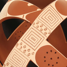 Load image into Gallery viewer, Señor Saul Silbeira - Open Concept Gallery Piece - Mexican Mata Ortiz Pottery