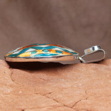 Load image into Gallery viewer, Peruvian Shield Pendant - Urin Huanca.