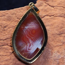 Load image into Gallery viewer, Back view of pendant