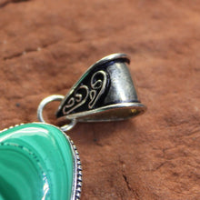 Load image into Gallery viewer, Malachite Stone