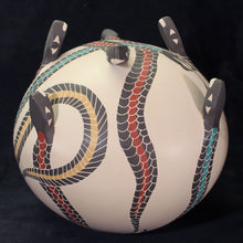 Load image into Gallery viewer, Efren Ledezma Mexican Mata Ortiz Pottery