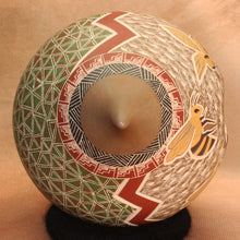 Load image into Gallery viewer, Mata Ortiz Beehive Pottery - Ms. Janet Pedregon - Mata Ortiz