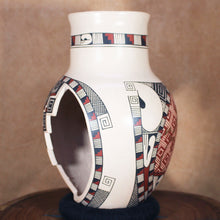 Load image into Gallery viewer, Señor Che Pedregon - Open Window Creation - Mexican Mata Ortiz Pottery
