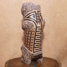 Load image into Gallery viewer, Señor Tomas Quintana - Bear w/ Fish - Mexican Mata Ortiz Pottery
