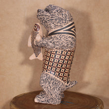 Load image into Gallery viewer, Señor Tomas Quintana - Bear w/ Fish - Mexican Mata Ortiz Pottery
