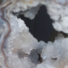 Load image into Gallery viewer, Dugway Geode Double Chamber w/ Window
