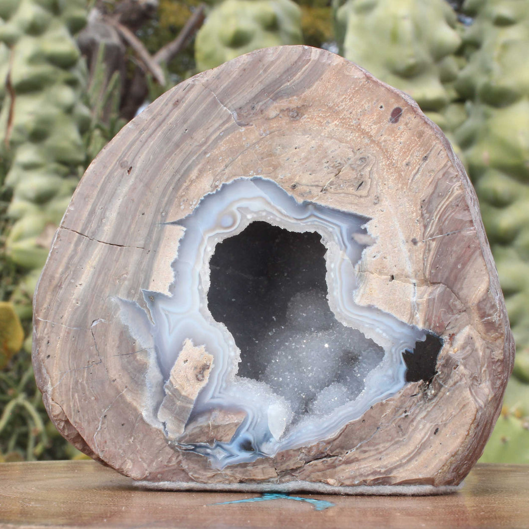 Druzy Blue Dugway Geode Prominent Botryoidal Chamber