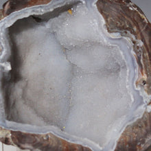 Load image into Gallery viewer, Close-p of Dugway Geode Large Mouth Chamber
